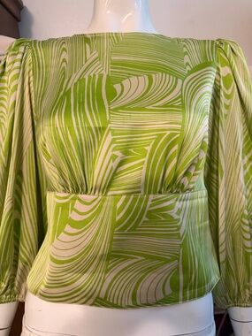 Women's Express Lime Green Patterned Long-Sleeve Blouse Size Small